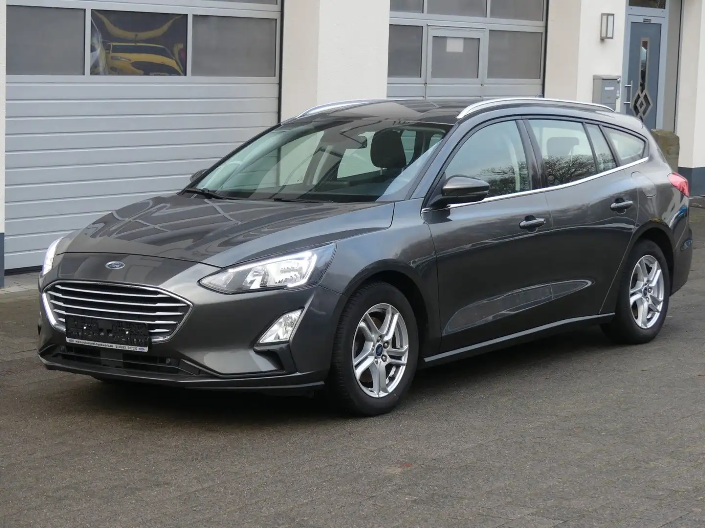 Ford Focus Turnier Cool & Connect*AHK* Grau - 1