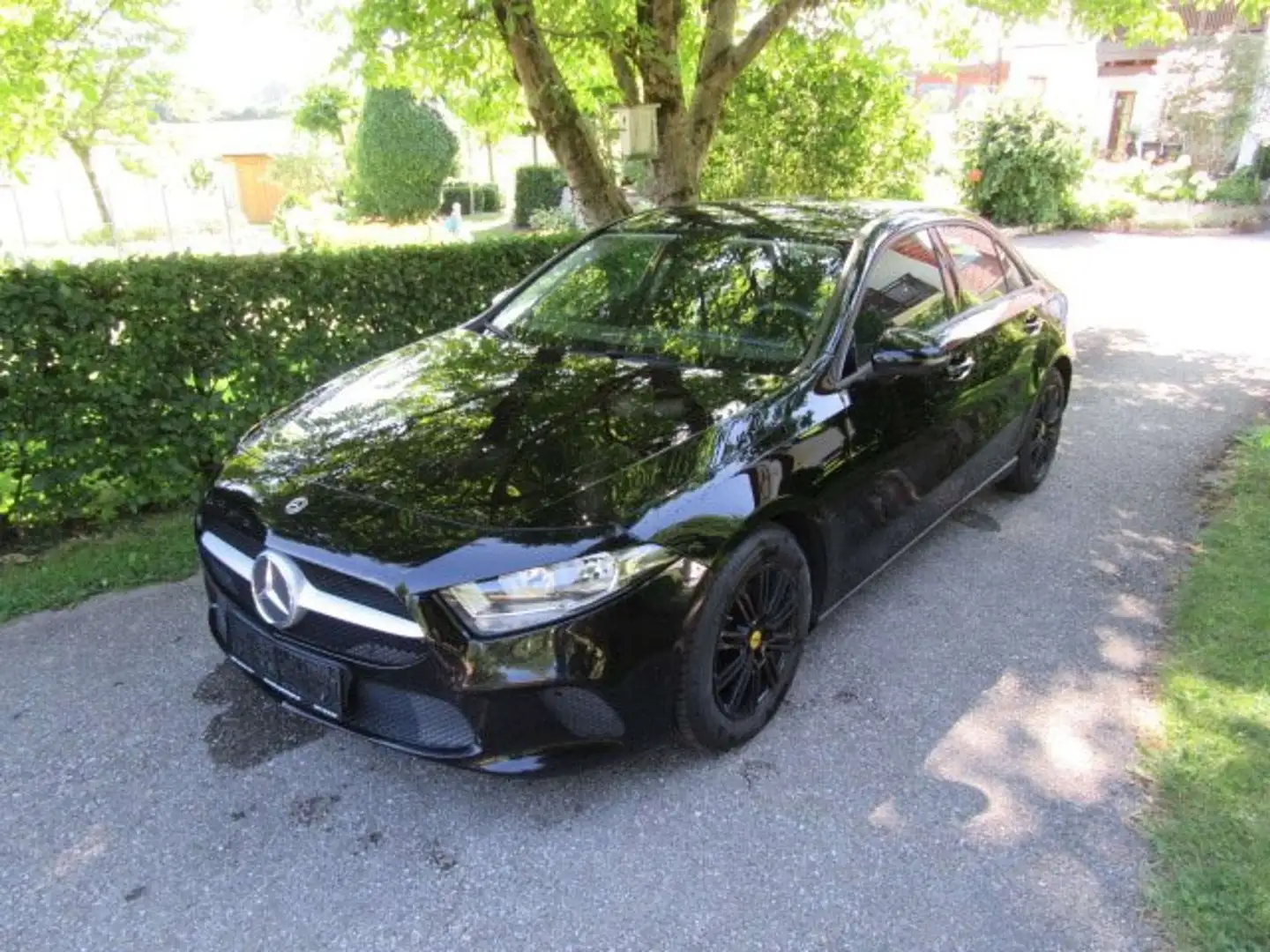Mercedes-Benz A 180 A 180 d (177.103) Schwarz - 1