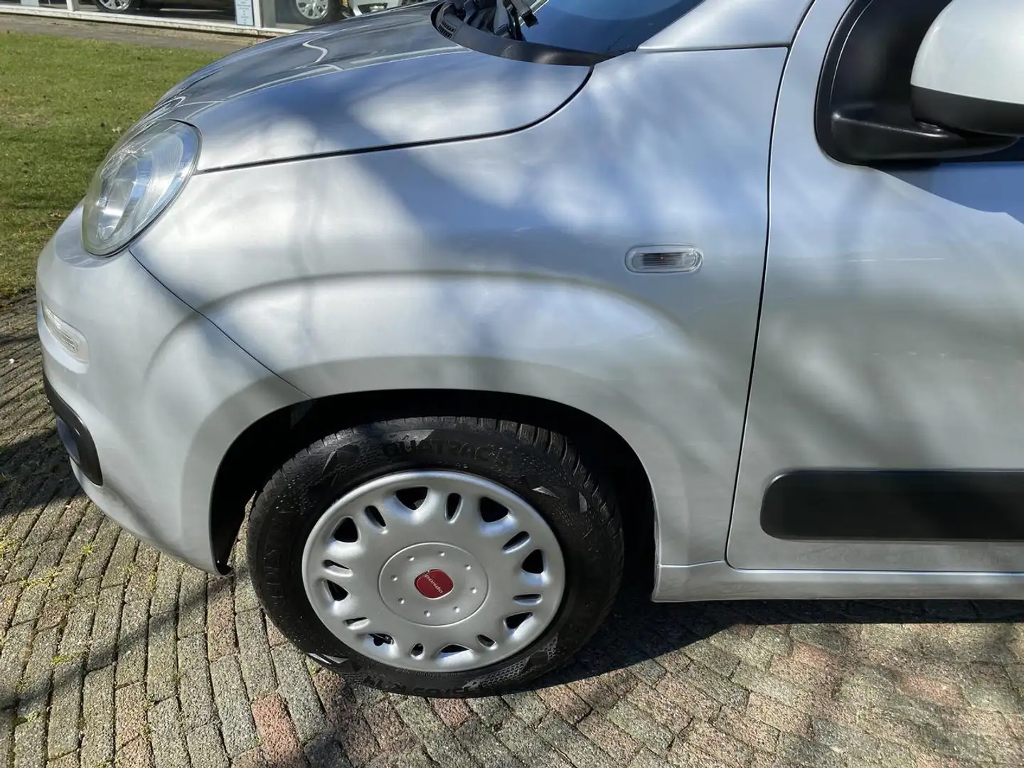 Fiat Panda 1.0 TWINAIR EDIZIONE COOL / TREKHAAK Grau - 2