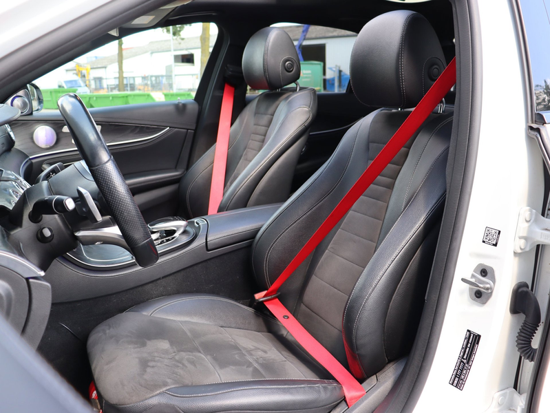 Mercedes-Benz E 200 Business Solution AMG Plus Upgrade Edition — photo 13