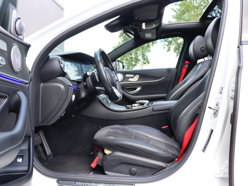 Mercedes-Benz E 200 Business Solution AMG Plus Upgrade Edition — photo 12