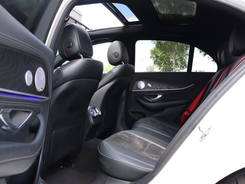 Mercedes-Benz E 200 Business Solution AMG Plus Upgrade Edition — photo 14