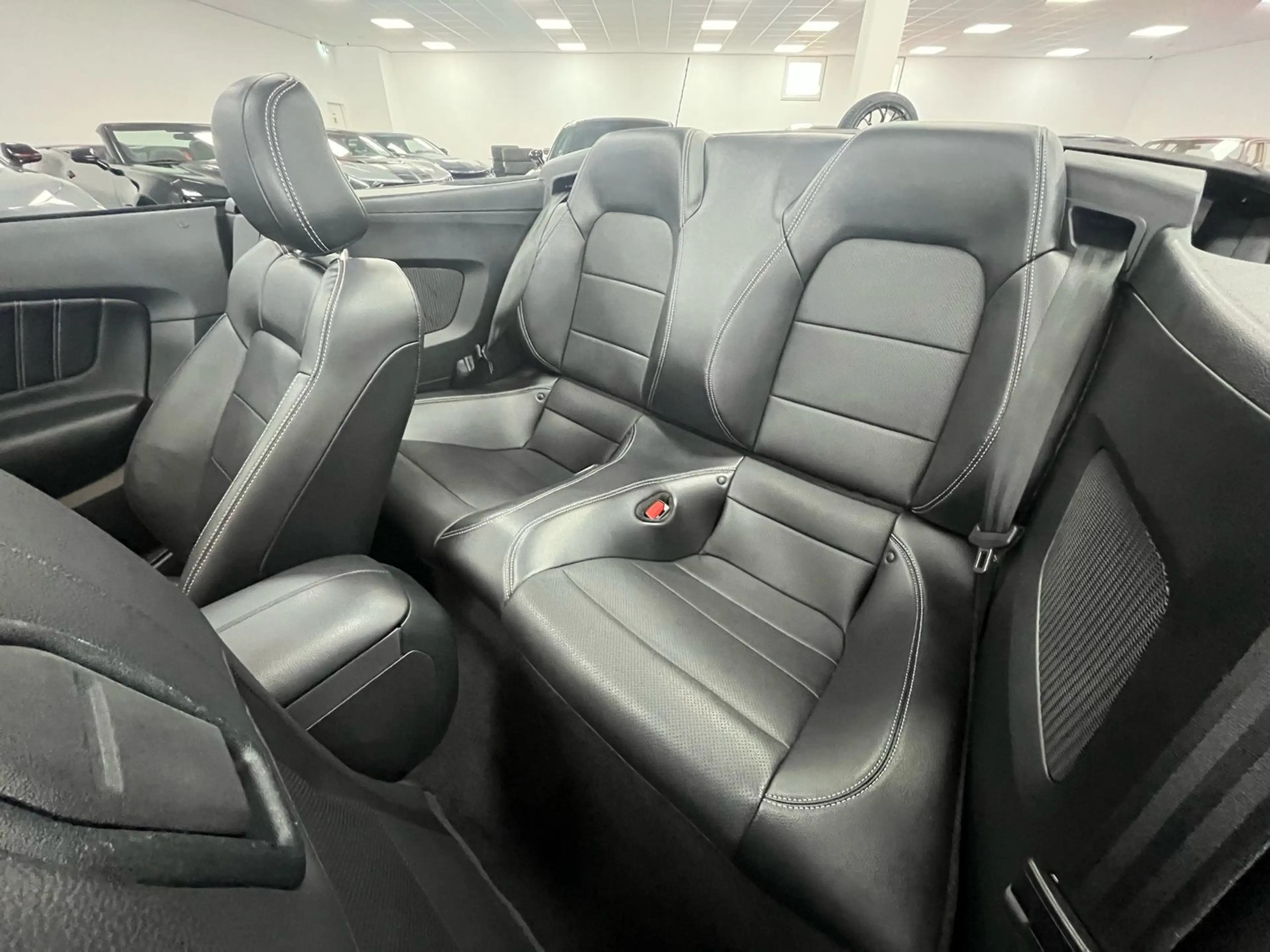 Ford Mustang 2,3l EcoBoost *Premium/SHZ/LED/Kamera* — photo 13