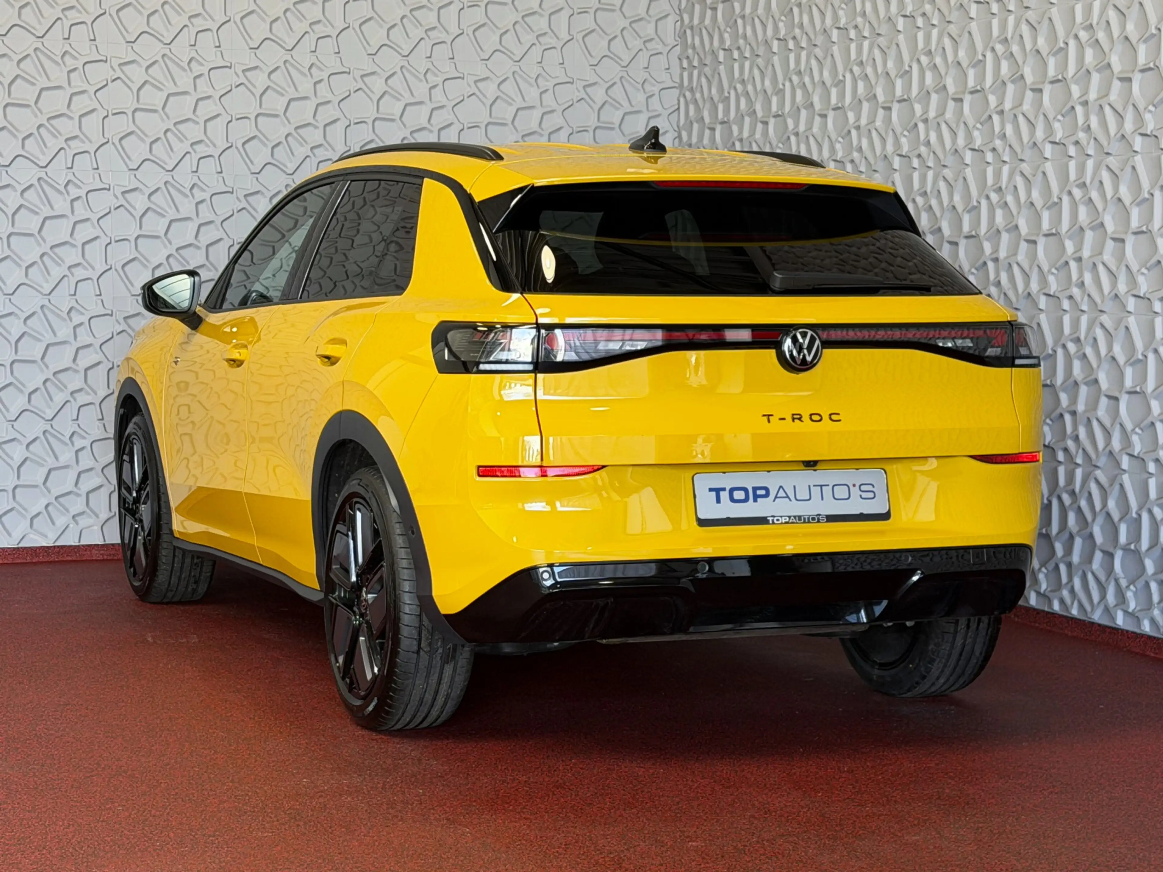 Volkswagen T-Roc 1.5 eTsi R-LINE 150PK EDITION BLACK STYLE 19''LMV — photo 3