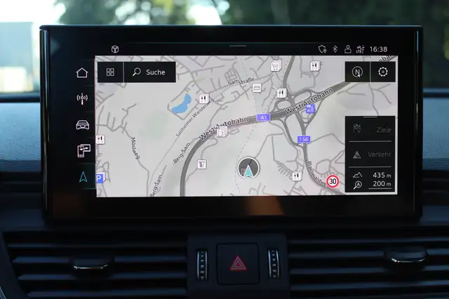 Audi Q5 view 15