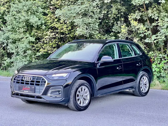 Audi Q5 view 4