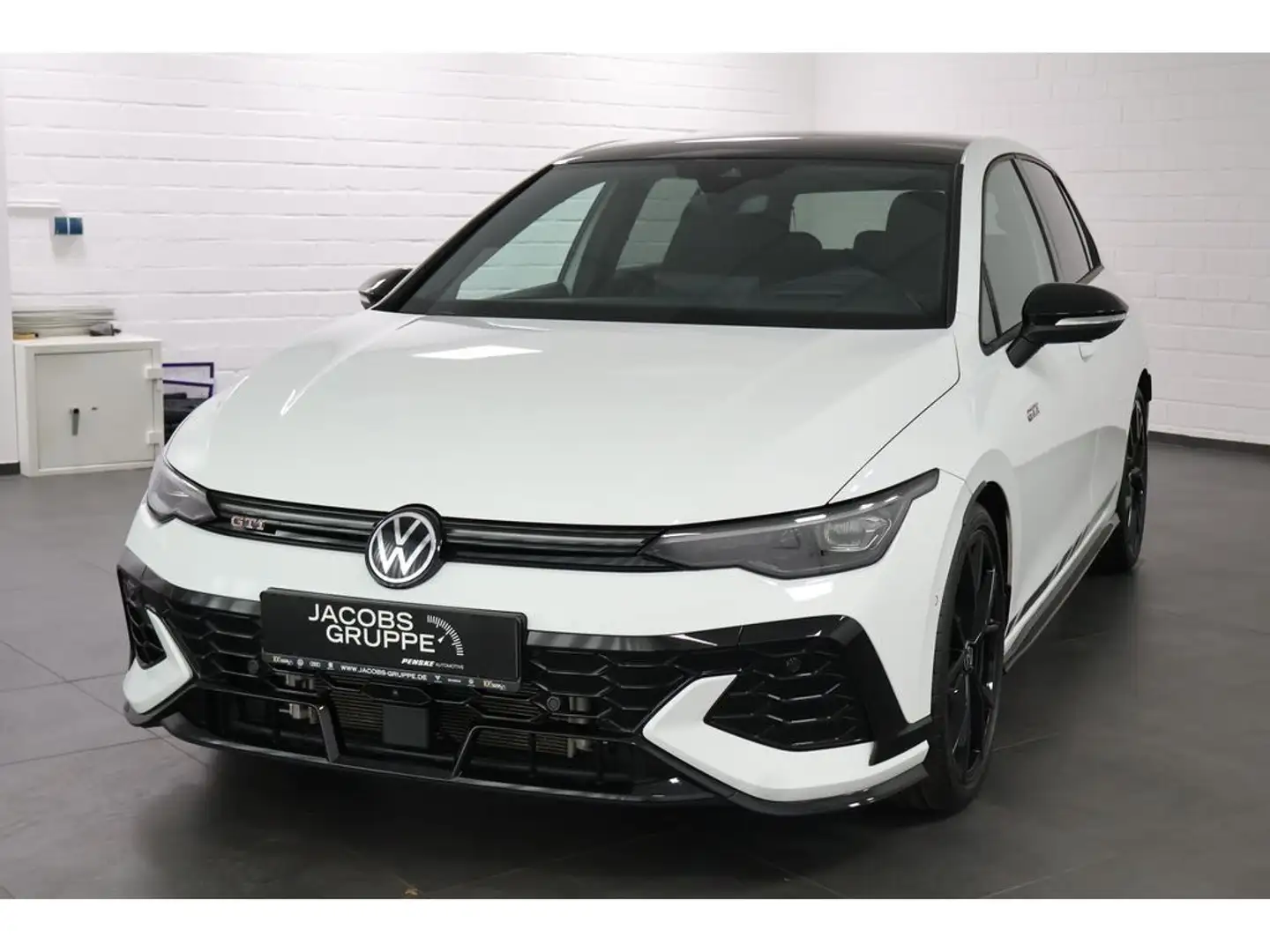 Volkswagen Golf VIII 2.0 TSI GTI Clubsport "Black Style" Weiß - 2