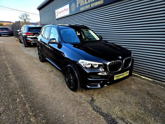 BMW X3 view 5