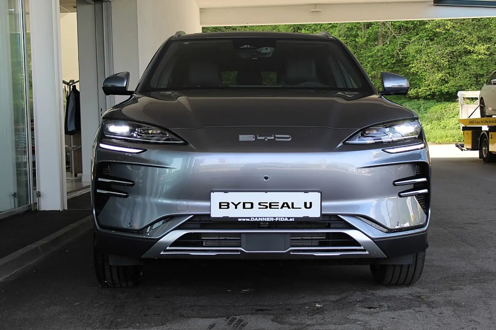 BYD Seal U Design Österreich-Paket 87 kWh ( VOLLAUSSTATTUN... Grau - 2