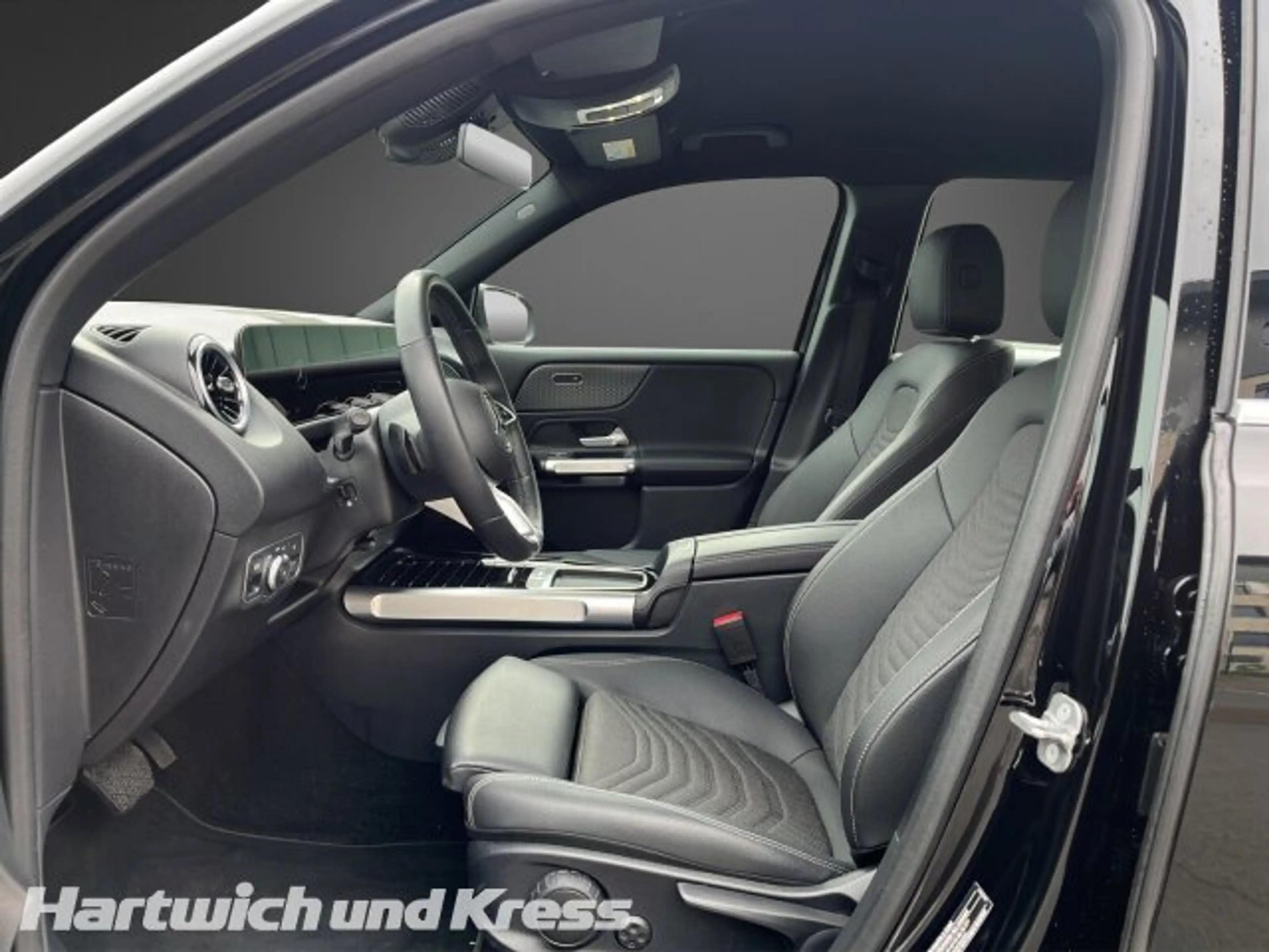 Mercedes-Benz GLB 180 GLB 180 d Progressive Line Advanced+7-Sitze+EasyPack+LED+Kamera+ — photo 14