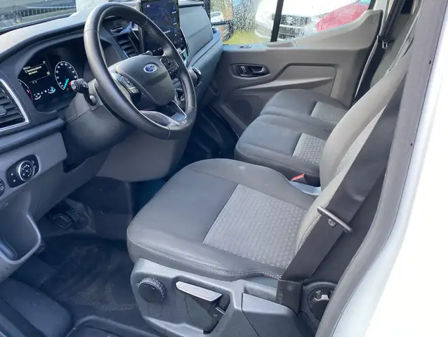 Ford Transit view 7