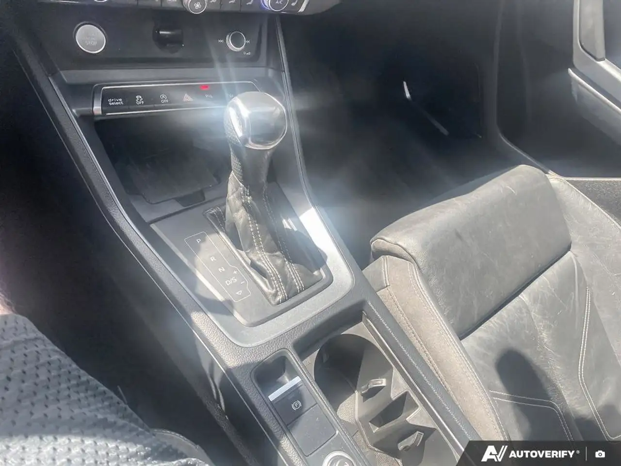 Audi Q3 снимка Audi Q3