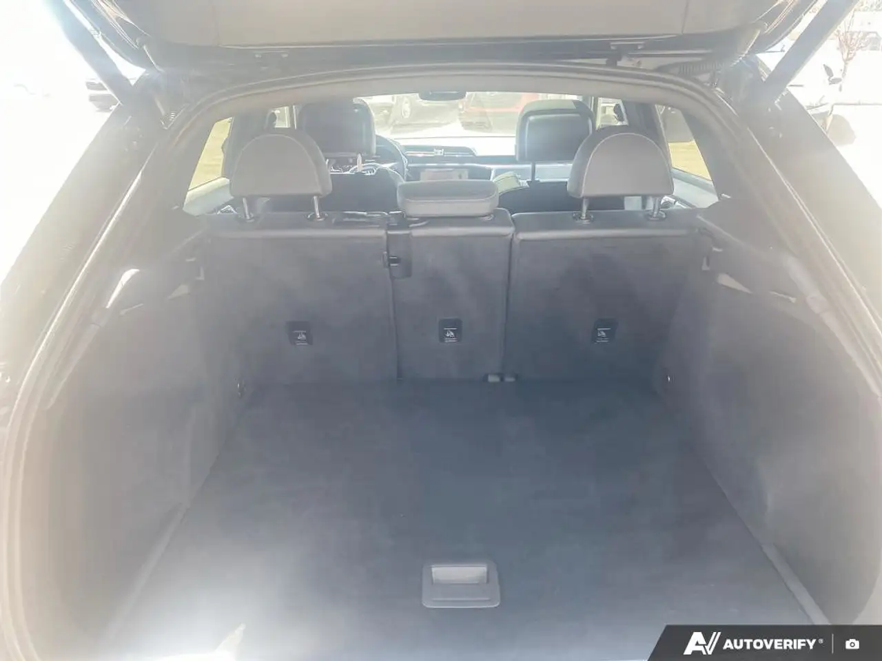 Audi Q3 снимка Audi Q3