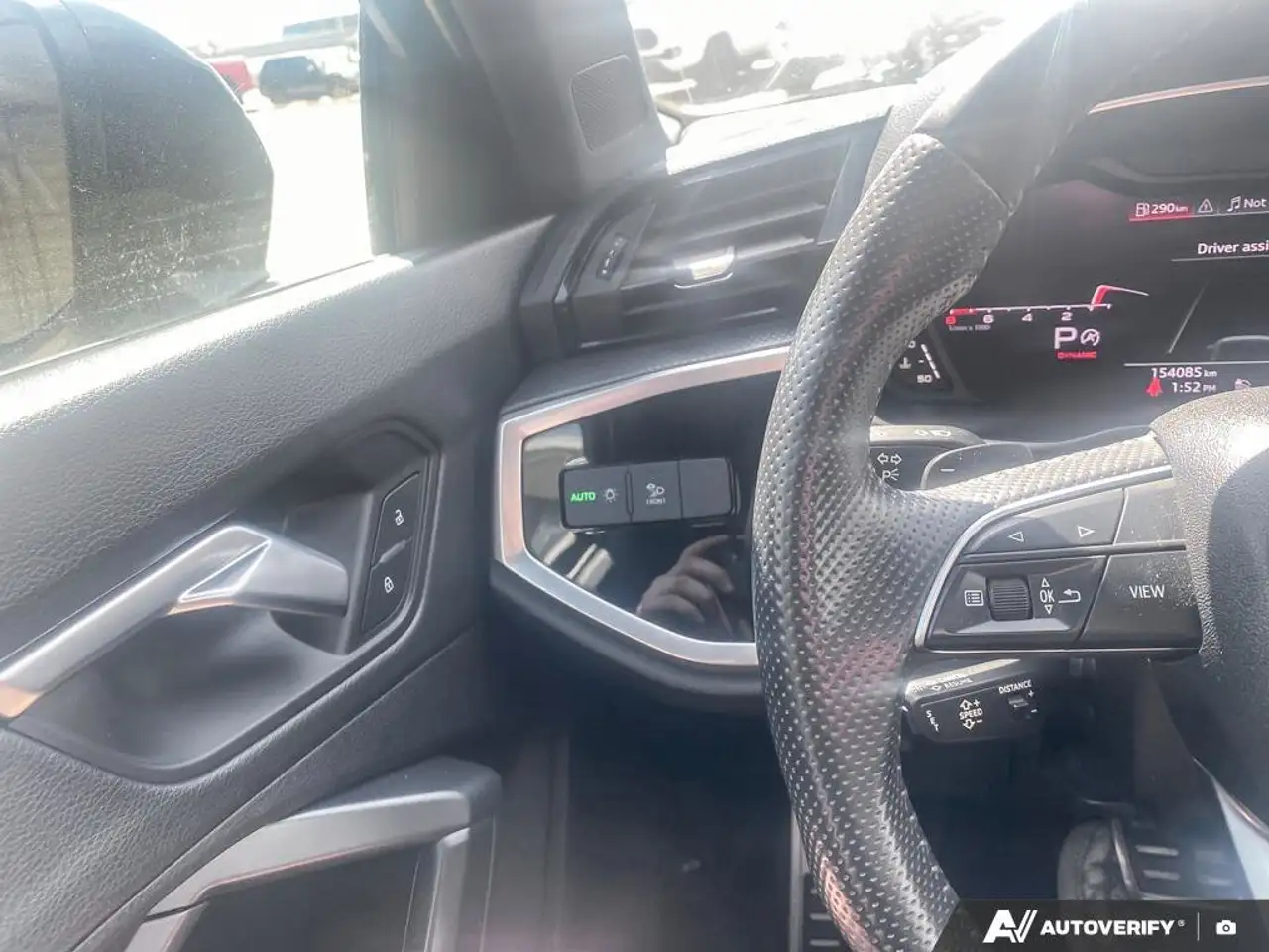 Audi Q3 снимка Audi Q3