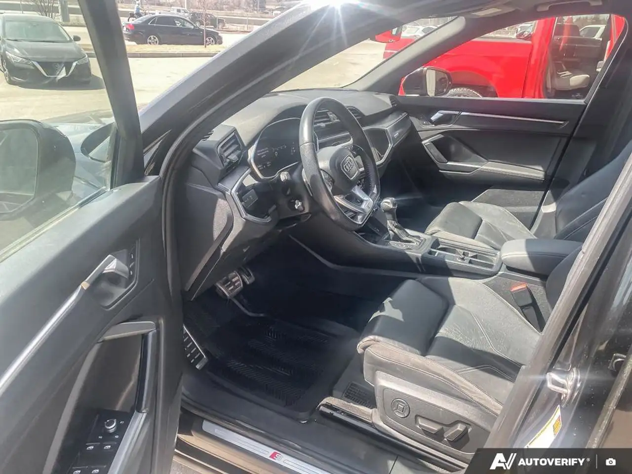 Audi Q3 снимка Audi Q3