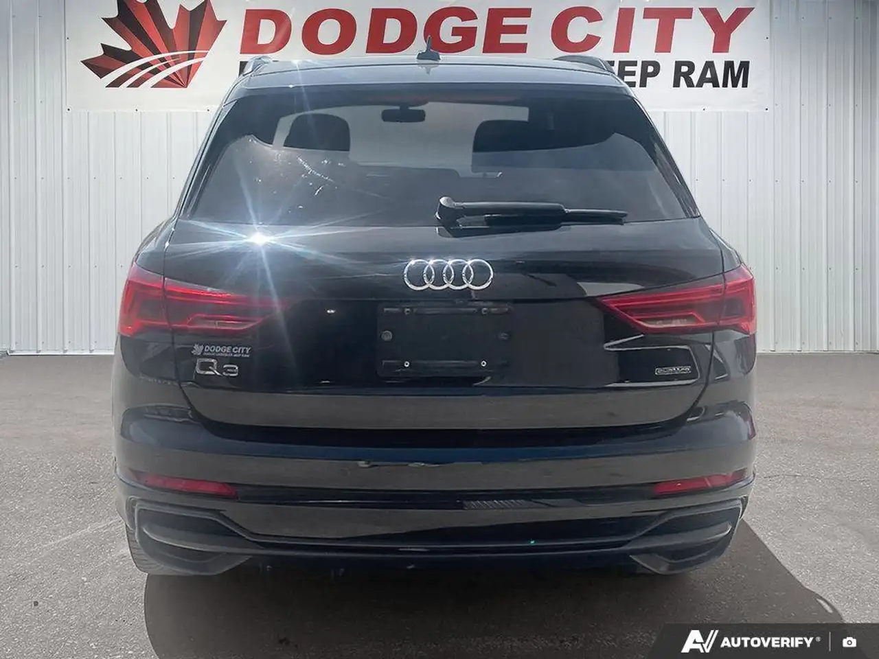 Audi Q3 снимка Audi Q3