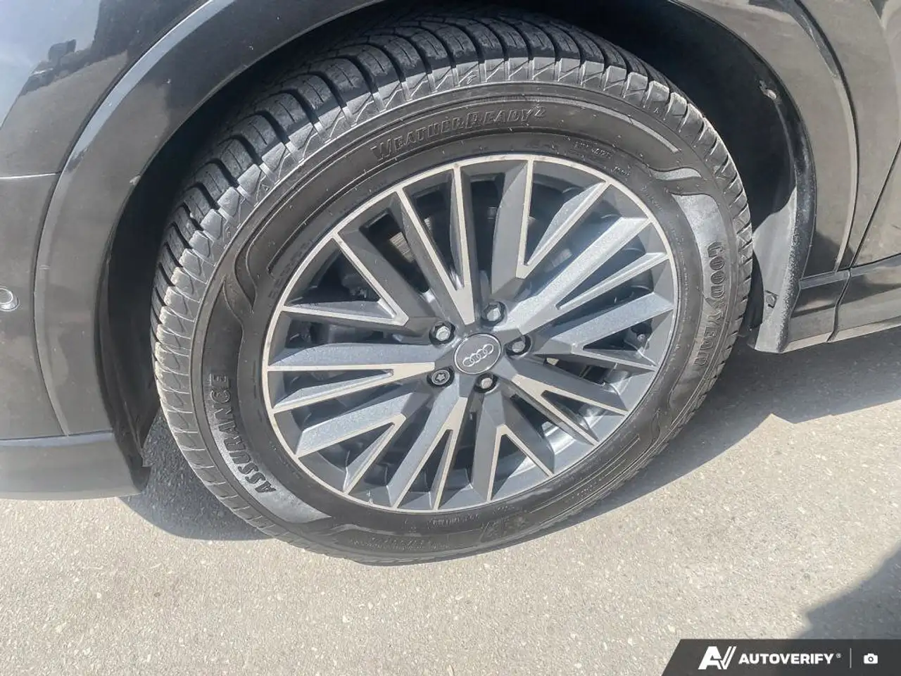 Audi Q3 снимка Audi Q3