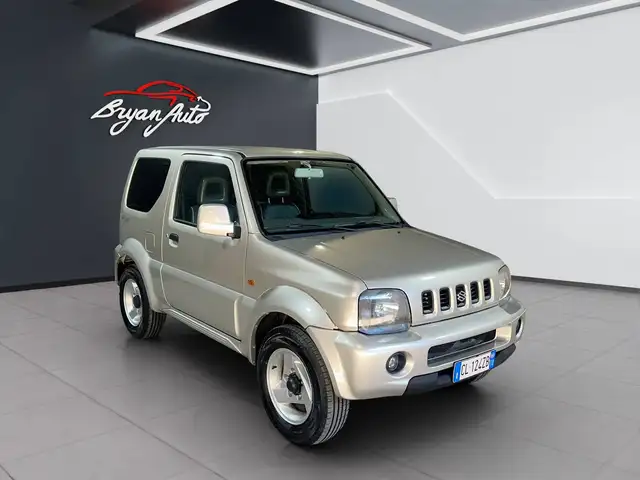 Suzuki Jimny view 2