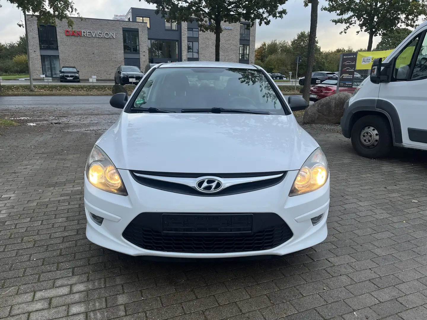 Hyundai i30 Classic 1.4 Benzin Alu Radio/CD 8-Fach Euro 5 Weiß - 2