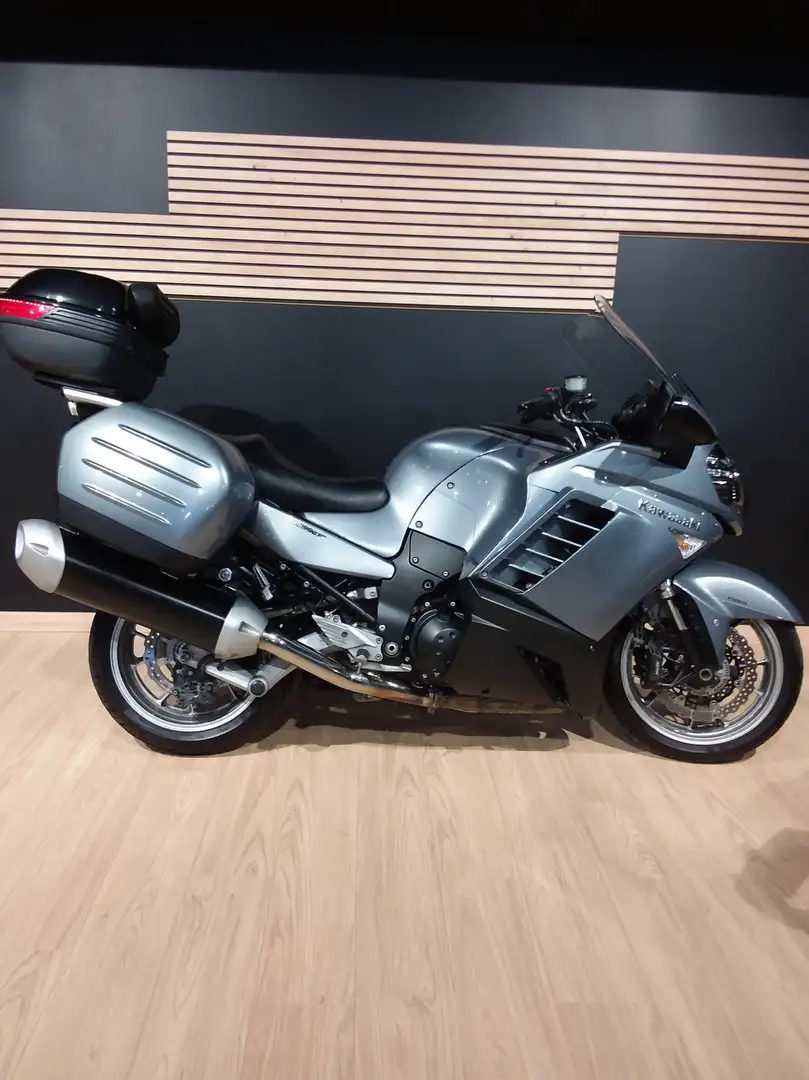 Kawasaki GTR 1400 Grau - 1