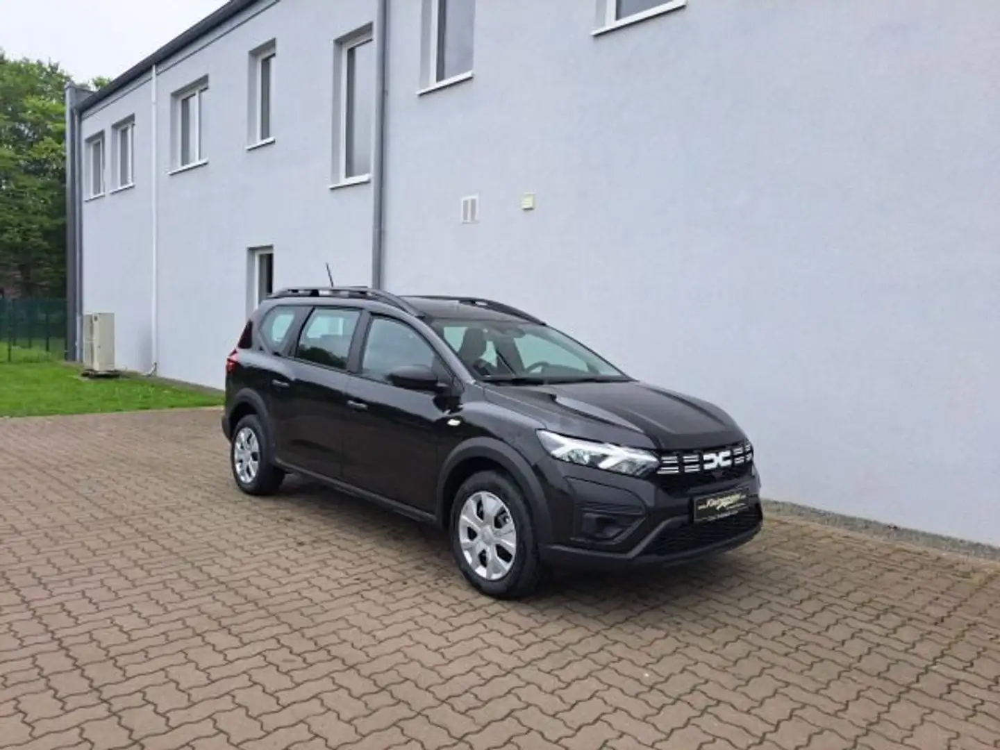 Dacia Jogger Essential ECO-G 100*7 Sitzer*PDC*uvm* Schwarz - 2