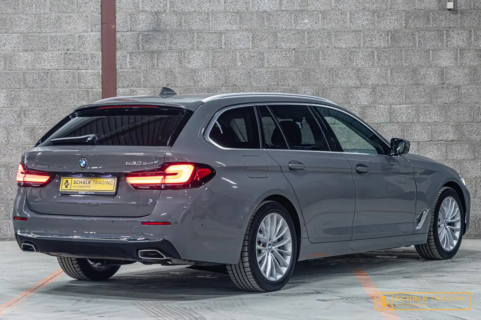 BMW 530 5-serie 530e High Executive|Cam|E-stoel|Dealer ond Grijs - 2