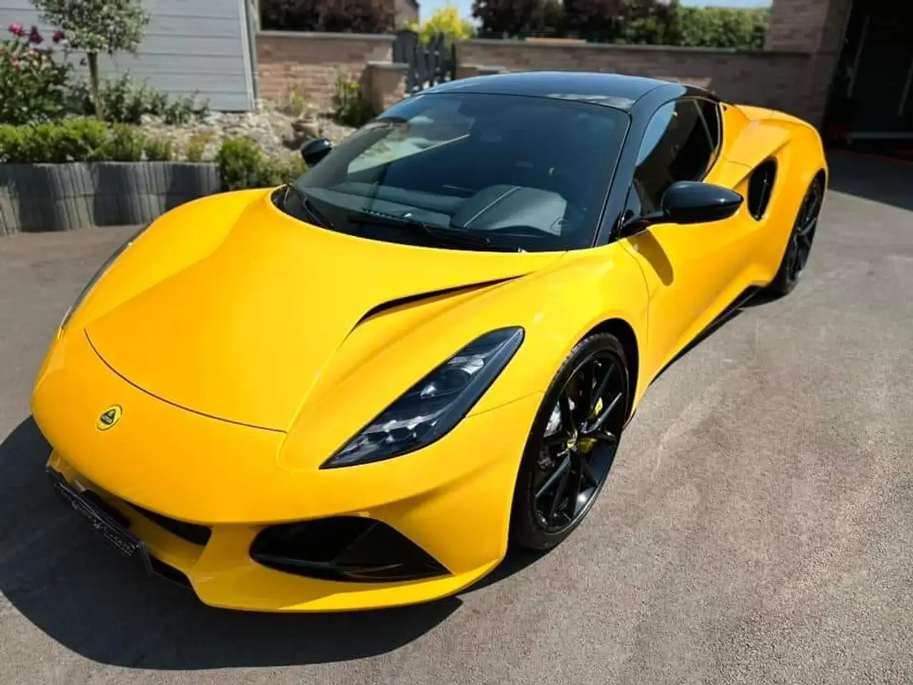 Lotus Emira 2023
