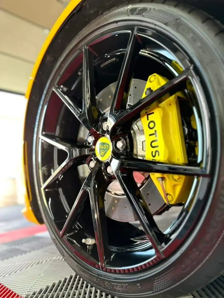 Lotus Emira 2023
