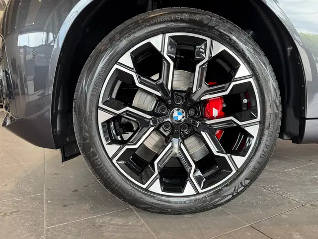 BMW X3 view 4