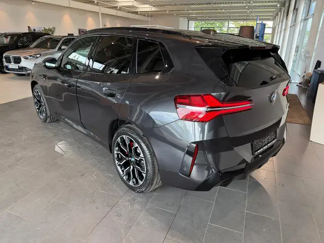 BMW X3 view 8