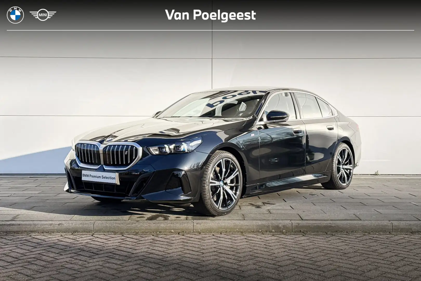 BMW i5 Sedan eDrive40 | M Sport | Glazen Panoramadak | St Zwart - 1