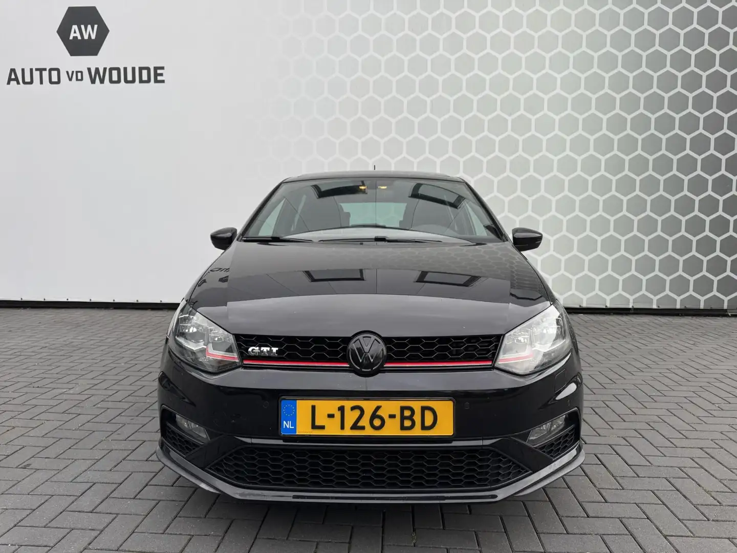 Volkswagen Polo GTI 1.8 TSI Panoramadak DSG Stoelverwarming Noir - 2