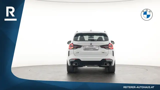 BMW X3 view 10