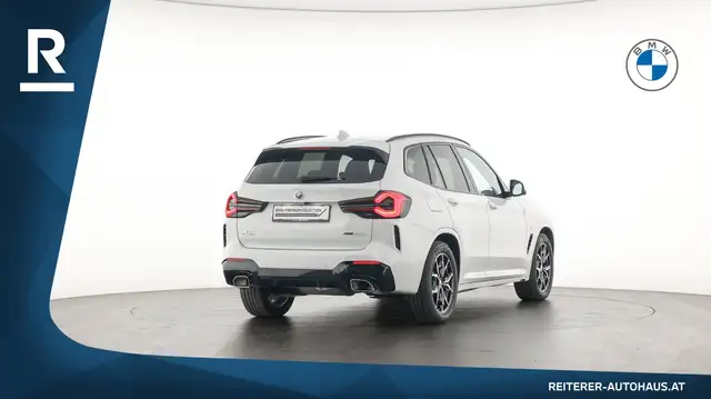 BMW X3 view 11