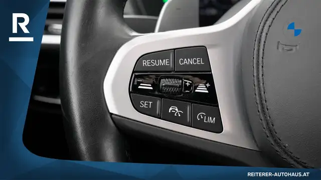 BMW X3 view 24