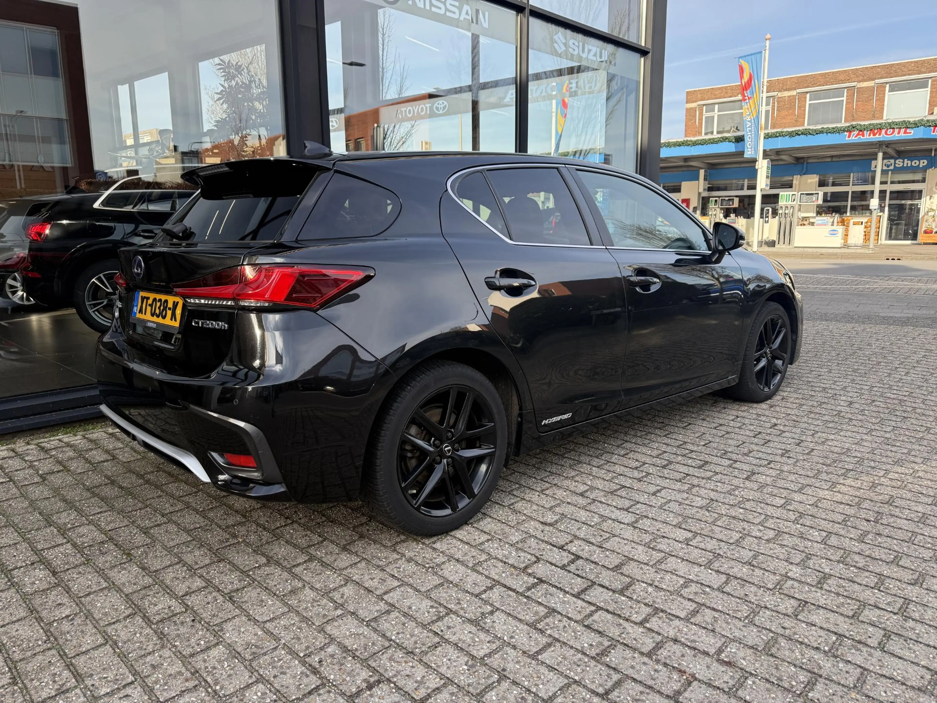 Lexus CT 200h Sport Edition — photo 4