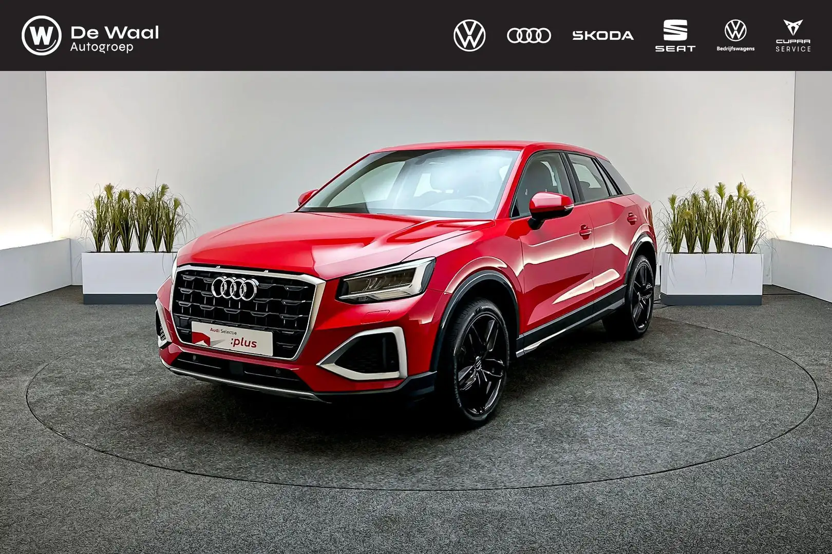 Audi Q2 35 TFSI 150pk S tronic Business Edition | Parkeers Rouge - 1