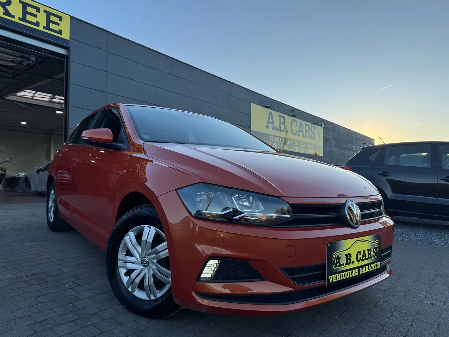Volkswagen Polo 1.0i *GARANTIE 12MOIS*1ER PROPRIÉTAIRE Orange - 1