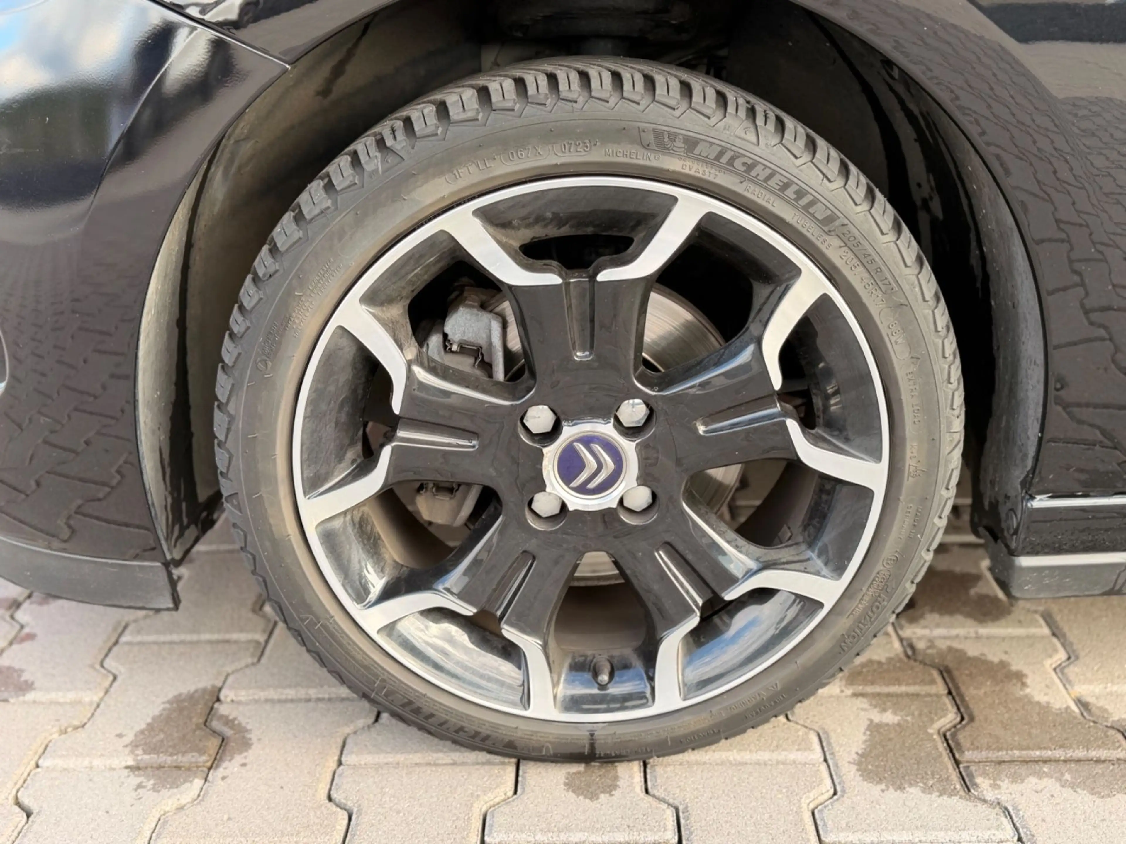 Citroen DS3 SportChic Tempomat LED Sportsitze Garantie — photo 10