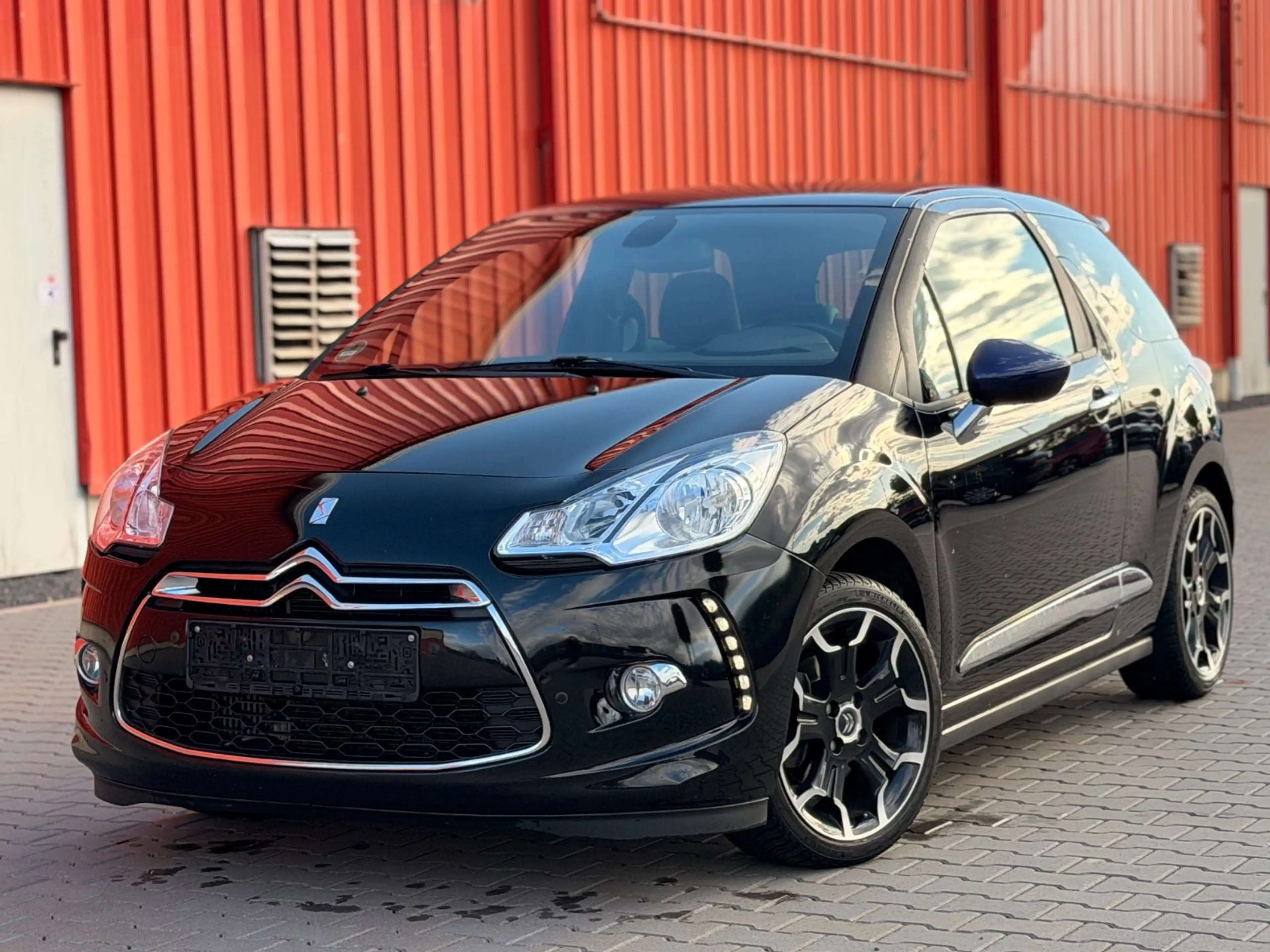 Citroen DS3 SportChic Tempomat LED Sportsitze Garantie