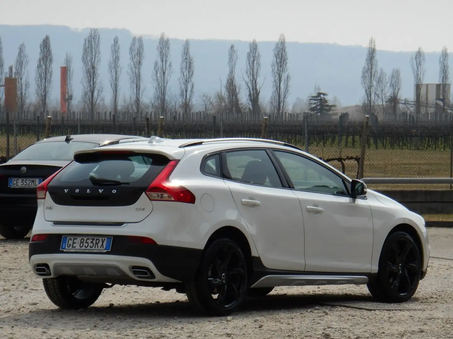 Volvo V40 Cross Country 2000 D4 190CV Summum Geartronic Bianco - 2