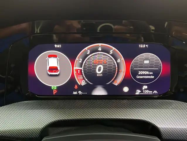 Volkswagen Golf view 10