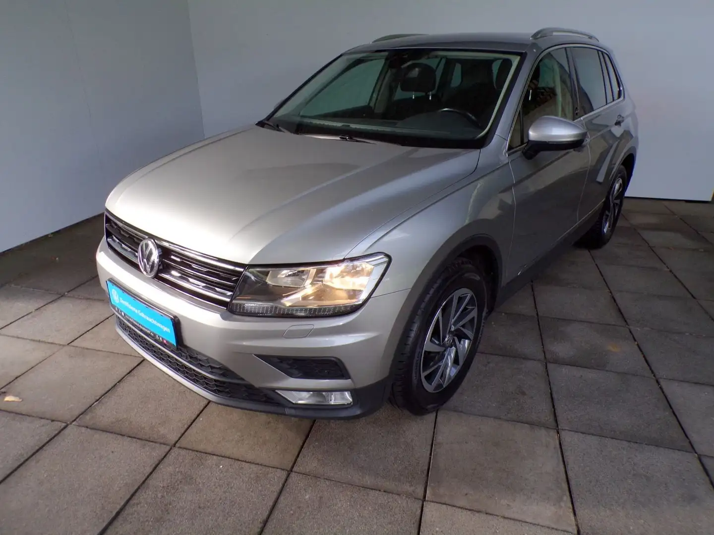 Volkswagen Tiguan TIGUAN 2.0 TDI SOUND / AHK+NAVI+ACC+SITZHZG Silber - 2