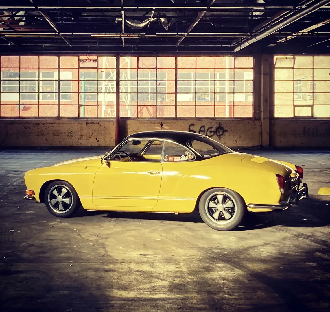 Volkswagen Karmann Ghia - 1