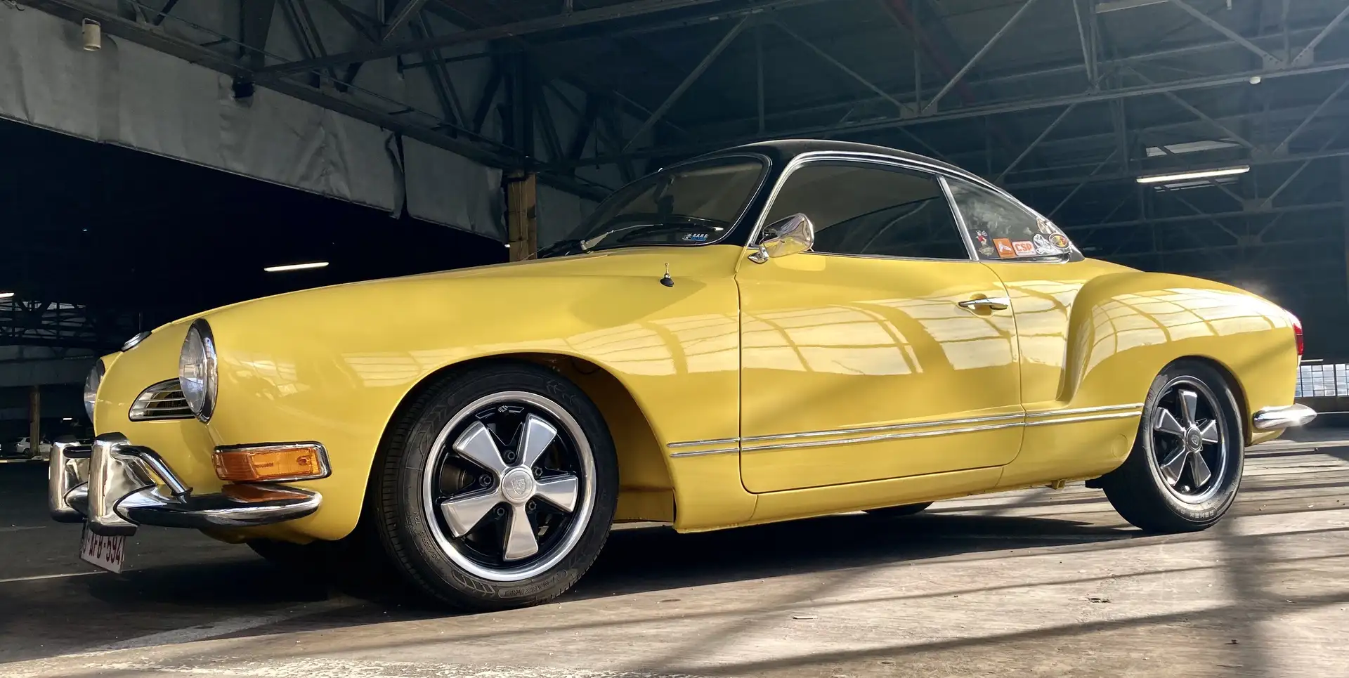 Volkswagen Karmann Ghia - 2