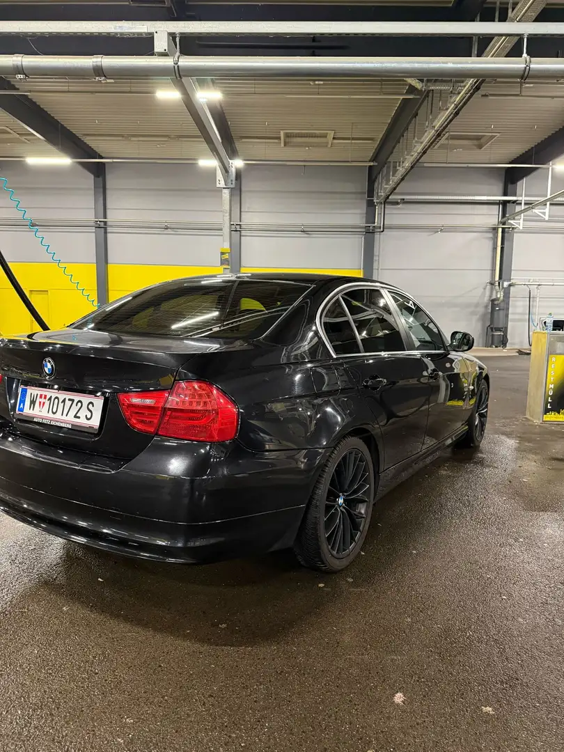 BMW 320 320d Aut. - 1