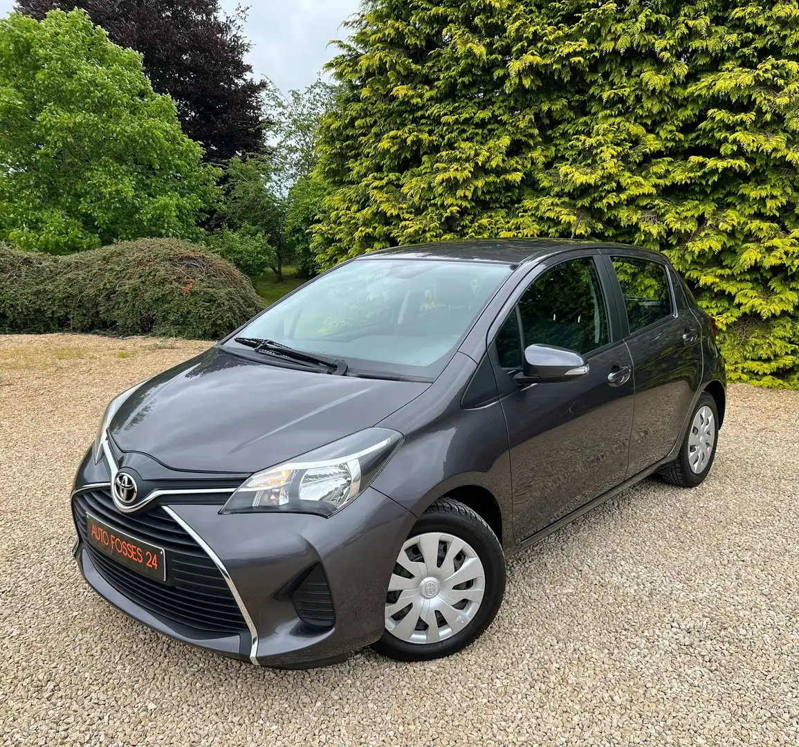 Toyota Yaris 1.0i VVT-i Comfort + AIRCO GARANTIE 1 AN 62.000 KM Gris - 1