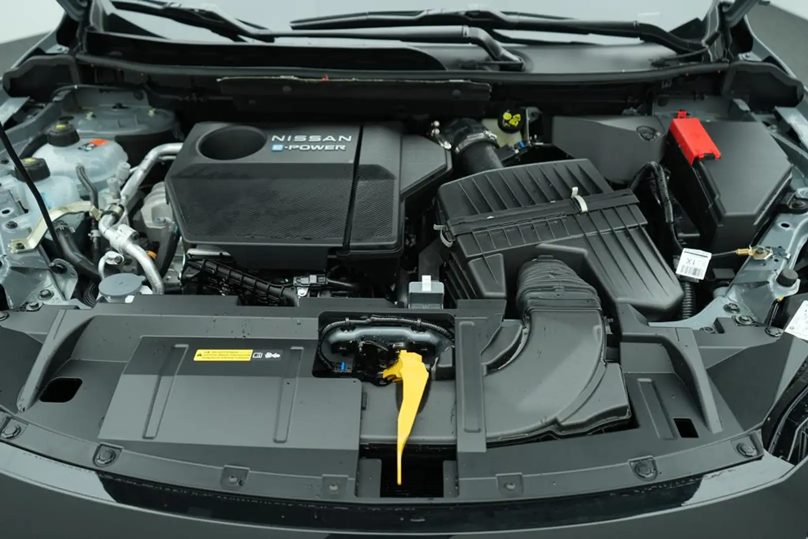 Nissan Qashqai QQ MY24 e-POWER 190 PS 4x2 Acenta NC Winter Gris - 2