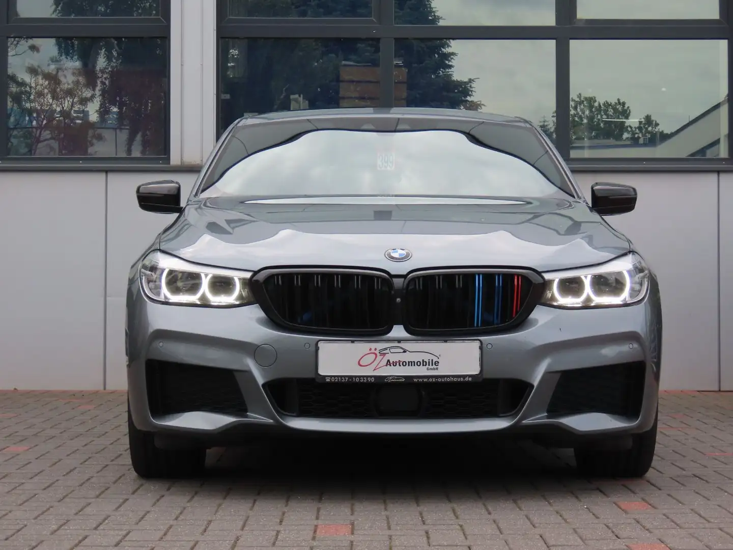 BMW 640 640i Gran Turismo Autom. Pano 360° //M-Sport Modrá - 2