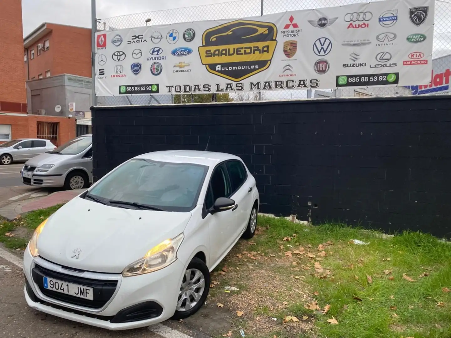 Peugeot 208 1.6BlueHDi Access 75 Blanc - 2